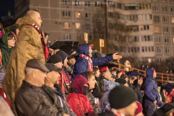 Футбол.  Кубок Беларуси. "Торпедо"-БелАЗ минимально обыграло "Славию" в первом матче 1/2 финала
 