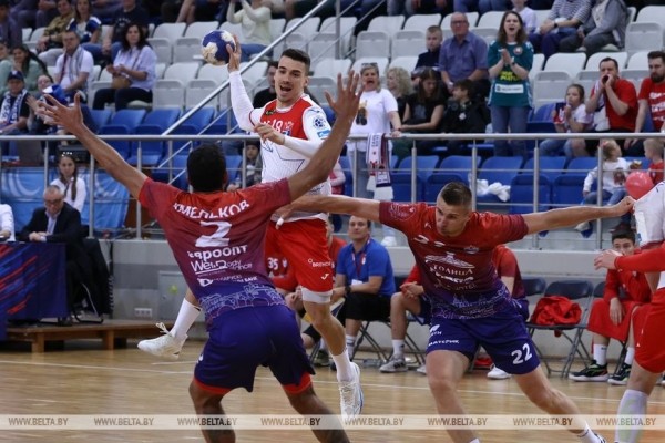 "Мешков Брест" в 15-й раз стал чемпионом Беларуси по гандболу "Мешков Брест" в 15-й раз стал чемпионом Беларуси по гандболу