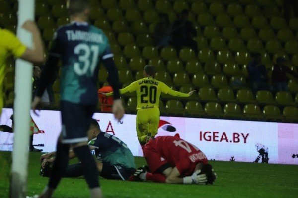 Футбол.  "Шахтер" на своем поле одолел брестское "Динамо". Горняки сократили отставание от нуля до 14 пунктов
&nbsp;&nbsp;