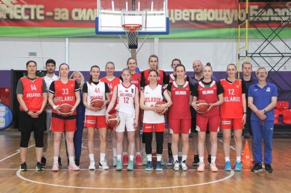 Баскетбол. Резерв женской сборной Беларуси начал подготовку к матчам с командой России
Баскетбол. Резерв женской сборной Беларуси начал подготовку к матчам с командой России