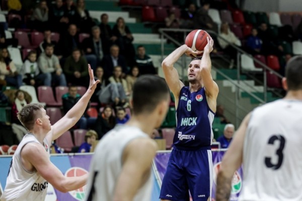 Баскетбол. В третьем матче финала "Минск" разгромил "Гродно-93" и выиграл золото чемпионата Беларуси
Баскетбол. В третьем матче финала "Минск" разгромил "Гродно-93" и выиграл золото чемпионата Беларуси