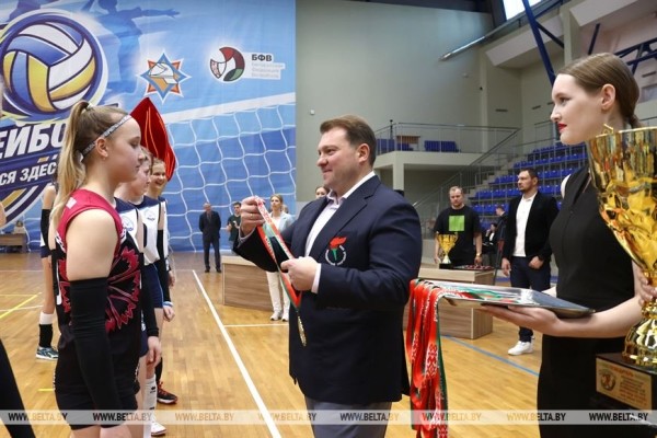 ФОТОФАКТ: Соревнования "Мяч над сеткой" завершились в Минске ФОТОФАКТ: Соревнования "Мяч над сеткой" завершились в Минске