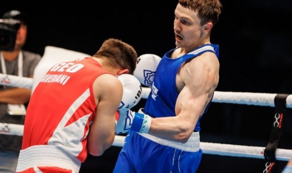 Разное.  Белорусы остались без медалей на чемпионате мира по боксу
