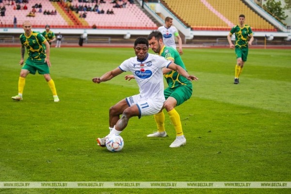 ФОТОФАКТ: "Неман" одержал победу над футболистами "Динамо Брест" со счетом 1–3