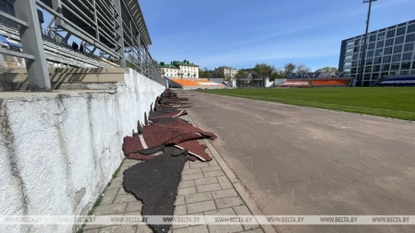 "К Играм обновимся": в Могилеве на стадионе "Спартак" начали ремонт перед II Играми стран СНГ "К Играм обновимся": в Могилеве на стадионе "Спартак" начали ремонт перед II Играми стран СНГ