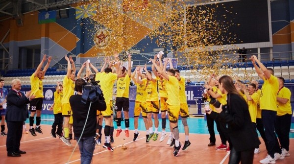 Солигорский "Шахтер" в седьмой раз подряд стал чемпионом Беларуси по волейболу Солигорский "Шахтер" в седьмой раз подряд стал чемпионом Беларуси по волейболу