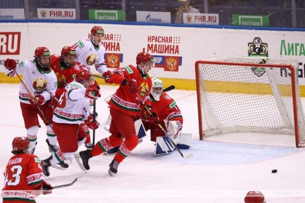 Команда "Беларусь 21" победила молодежную сборную страны на хоккейном Кубке Будущего