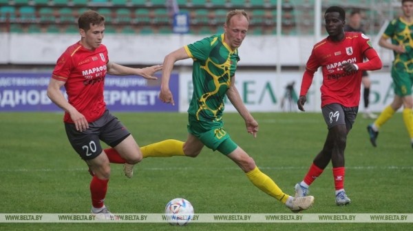 ФОТОФАКТ: "Неман" обыграл "Сморгонь" со счетом 3:1 ФОТОФАКТ: "Неман" обыграл "Сморгонь" со счетом 3:1