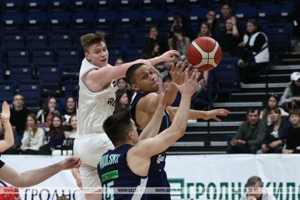 "МИНСК" обыграл баскетболистов "Гродно-93" на старте финала чемпионата Беларуси "МИНСК" обыграл баскетболистов "Гродно-93" на старте финала чемпионата Беларуси