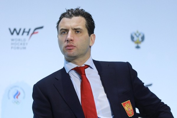 Хоккей. Роман Ротенберг: мы сыграли тяжелейшую суперсерию с Беларусью. Всегда готовы бросить вызов Канаде
Хоккей. Роман Ротенберг: мы сыграли тяжелейшую суперсерию с Беларусью. Всегда готовы бросить вызов Канаде