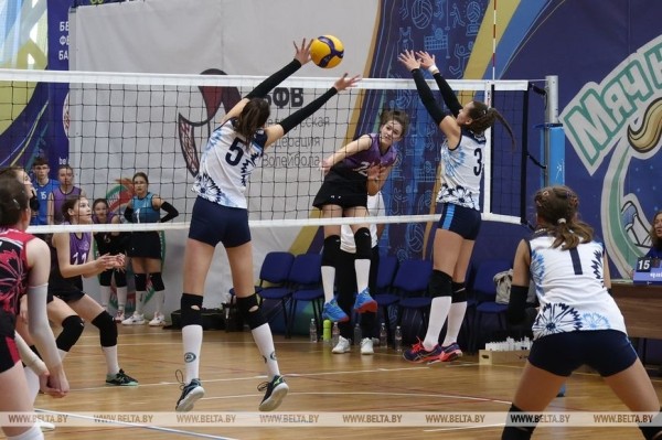 ФОТОФАКТ: Соревнования "Мяч над сеткой" завершились в Минске ФОТОФАКТ: Соревнования "Мяч над сеткой" завершились в Минске