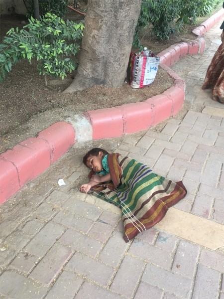 Разное. Яна Бурим: Индия ассоциировалась с чистотой и духовностью, но увидела горы мусора, жизнь на голой земле и бедность
Разное. Яна Бурим: Индия ассоциировалась с чистотой и духовностью, но увидела горы мусора, жизнь на голой земле и бедность