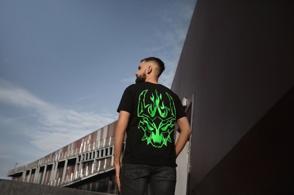 Разное.  Betera и топовые белорусские киберспортсмены представили совместные коллекции одежды
 