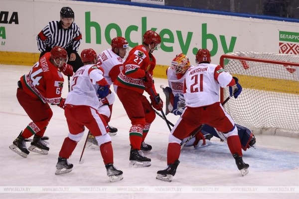 Белорусские хоккеисты обыграли россиян в первом домашнем матче майского турне