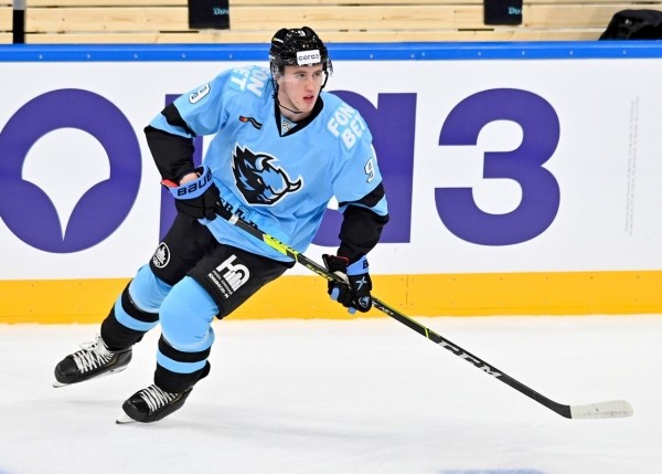 Хоккей. КХЛ. "Авангард" сделал предложения защитнику минского "Динамо" Сергею Сапего и форварду Игорю Мартынову
Хоккей. КХЛ. "Авангард" сделал предложения защитнику минского "Динамо" Сергею Сапего и форварду Игорю Мартынову