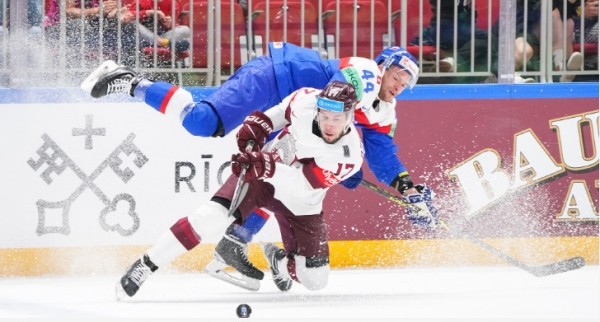 Хоккей.  ЧМ-2023. Сборная Латвии уступила словакам, потерпев на родном льду второе поражение подряд
 
