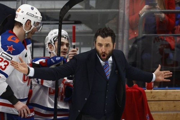 Хоккей. Роман Ротенберг: сборная Беларуси будет играть по системе ЦСКА
Хоккей. Роман Ротенберг: сборная Беларуси будет играть по системе ЦСКА