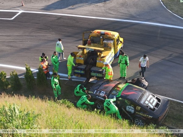 ФОТОФАКТ: Раубичи приняли первый этап чемпионата Беларуси по дрифтингу