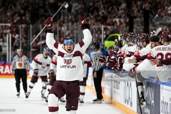 Хоккей.  ЧМ-2023. В присутствии 9200 зрителей сборная Латвии разгромила команду Казахстана, выиграв четвертый матч подряд
 