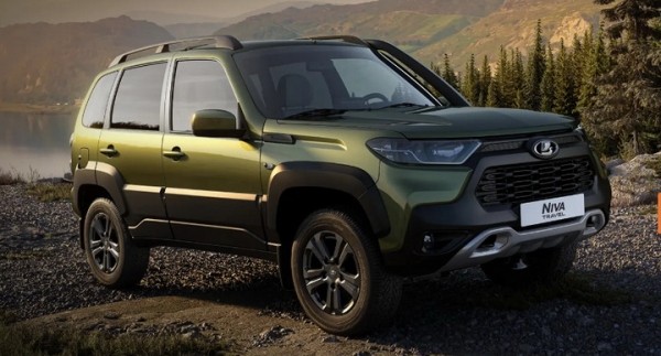 Хоккей.  На церемонии закрытия сезона КХЛ Александру Овечкину, играющему в НХЛ, подарили автомобиль "Нива"
 