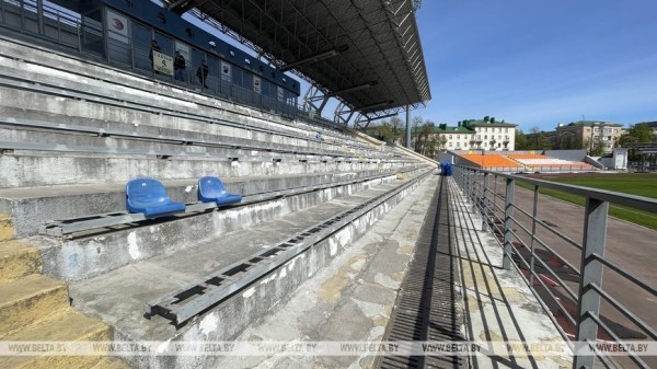 "К Играм обновимся": в Могилеве на стадионе "Спартак" начали ремонт перед II Играми стран СНГ "К Играм обновимся": в Могилеве на стадионе "Спартак" начали ремонт перед II Играми стран СНГ