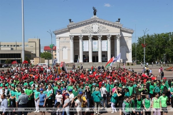 ФОТОФАКТ: Спортивно-массовое мероприятие "В едином забеге под флагом страны" прошло в Гомеле