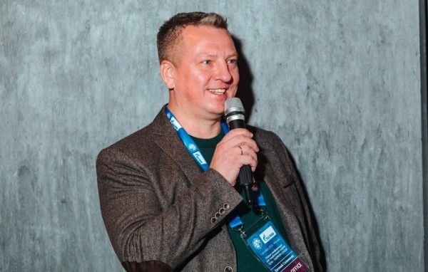 Гандбол.  Борис Сапожников: в Санкт-Петербурге газпромовцы поддержат Брест, а фанаты хоккейного СКА — Минск
 