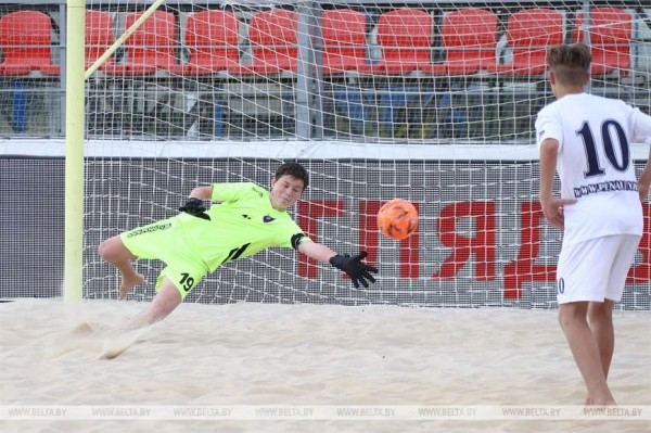 ФОТОФАКТ: Стартовал открытый Суперкубок Союзного государства по пляжному футболу