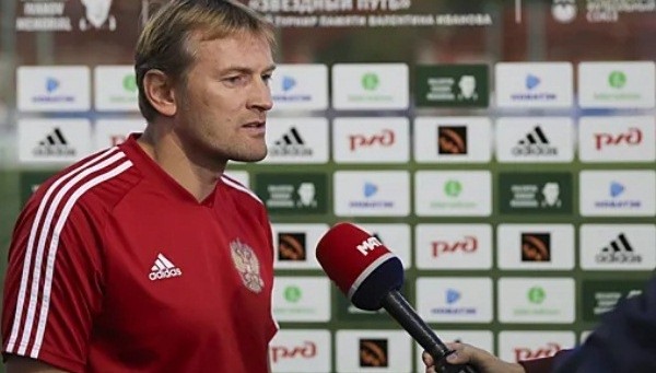 Футбол. Тренер Шабаров о 1:5 от белорусов: когда счет 1:3, 1:4 и тебе нужно выходить, что-то показывать, а не просто доигрывать
Футбол. Тренер Шабаров о 1:5 от белорусов: когда счет 1:3, 1:4 и тебе нужно выходить, что-то показывать, а не просто доигрывать