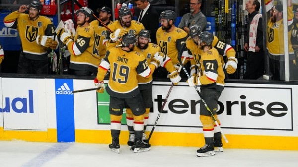 Хоккей.  НХЛ. "Вегас" уничтожил "Флориду" и завоевал Кубок Стэнли
 