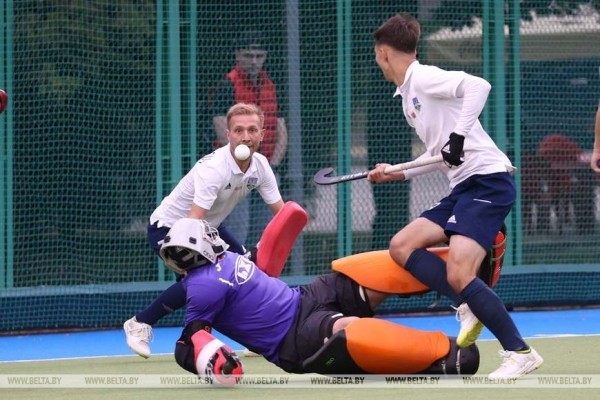 ФОТОФАКТ: ХК "Минск" и ХК "Строитель" из Бреста отыграли третий матч финальной серии чемпионата Беларуси по хоккею на траве