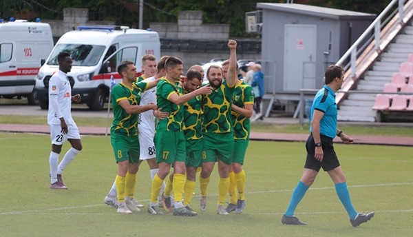 Футбол. "Неман" выступит в Лиге конференций вместо "Ислочи"
Футбол. "Неман" выступит в Лиге конференций вместо "Ислочи"