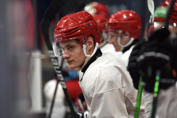 Хоккей. Андрей Лошко: немало было интервью с клубами НХЛ. На драфте все увидим
Хоккей. Андрей Лошко: немало было интервью с клубами НХЛ. На драфте все увидим