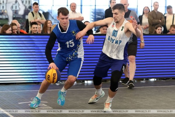 Команды БГУИР и ГрГУ выиграли универсиаду по баскетболу 3х3 Команды БГУИР и ГрГУ выиграли универсиаду по баскетболу 3х3