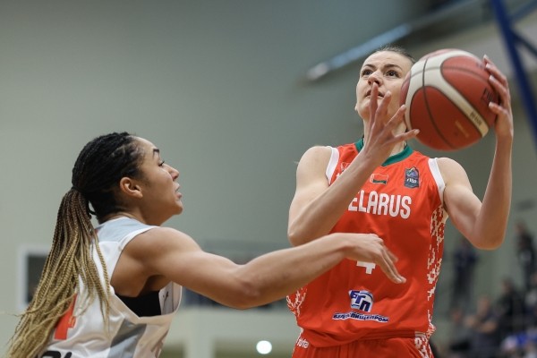 Баскетбол. Женская сборная Беларуси была разгромлена россиянками в матче международного турнира Кубок Пари-2023
Баскетбол. Женская сборная Беларуси была разгромлена россиянками в матче международного турнира Кубок Пари-2023