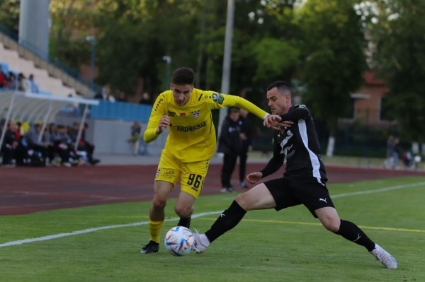 Футбол.  "Торпедо"-БелАЗ ушло от поражения в матче с "Шахтером". Жодинцы по-прежнему непобедимы в этом сезоне
