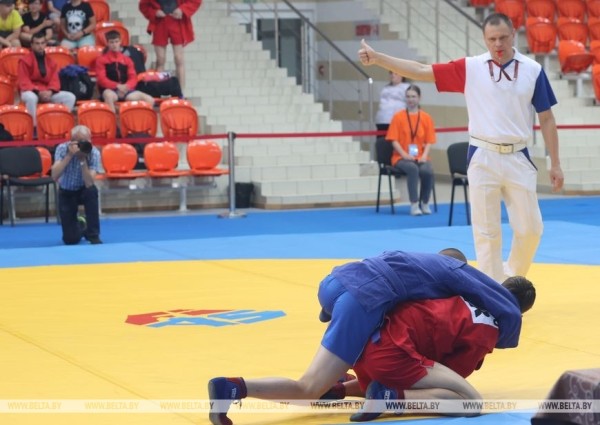 "Все хорошо, но сделаем еще лучше". Как в Жлобине тестируют площадку для II Игр стран СНГ по самбо