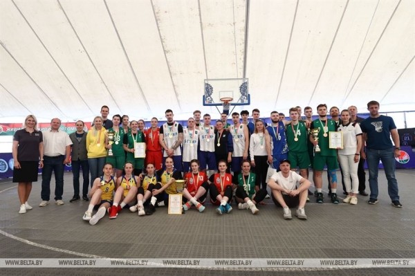 Команды БГУИР и ГрГУ выиграли универсиаду по баскетболу 3х3 Команды БГУИР и ГрГУ выиграли универсиаду по баскетболу 3х3