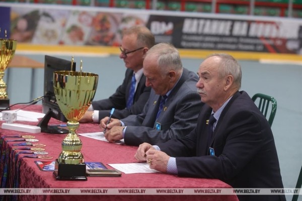 ФОТОФАКТ: В Гродно проходят соревнования по тяжелой атлетике ФОТОФАКТ: В Гродно проходят соревнования по тяжелой атлетике