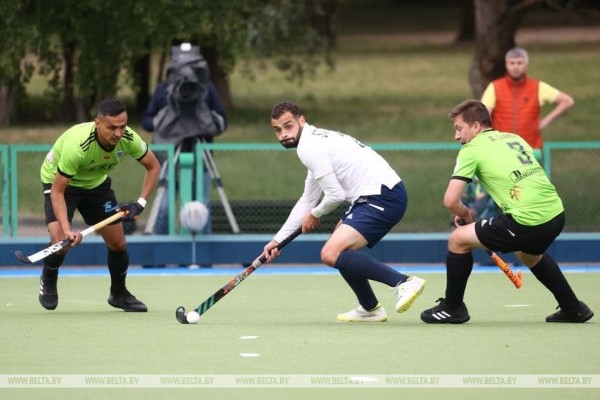 ФОТОФАКТ: ХК "Минск" и ХК "Строитель" из Бреста отыграли третий матч финальной серии чемпионата Беларуси по хоккею на траве