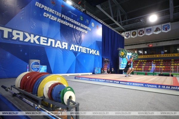ФОТОФАКТ: В Гродно проходят соревнования по тяжелой атлетике ФОТОФАКТ: В Гродно проходят соревнования по тяжелой атлетике