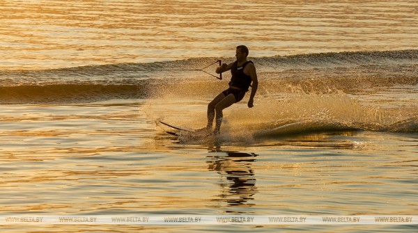 Почти 70 спортсменов из Беларуси и России соберут соревнования по воднолыжному спорту в Новополоцке