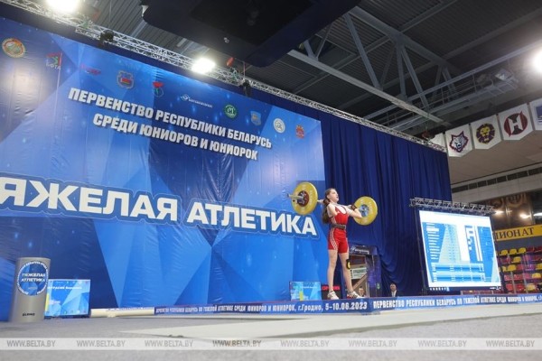 ФОТОФАКТ: В Гродно проходят соревнования по тяжелой атлетике ФОТОФАКТ: В Гродно проходят соревнования по тяжелой атлетике