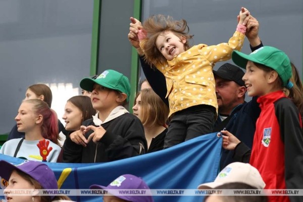 ФОТОФАКТ: ХК "Минск" и ХК "Строитель" из Бреста отыграли третий матч финальной серии чемпионата Беларуси по хоккею на траве