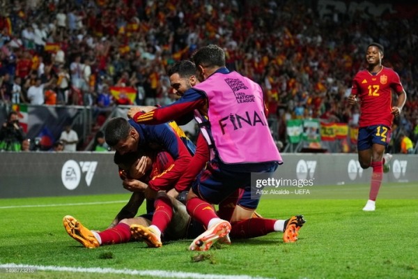 Футбол. Лига наций. Сборная Испании нанесла поражение команде Италии и вышла в финал на хорватов
Футбол. Лига наций. Сборная Испании нанесла поражение команде Италии и вышла в финал на хорватов