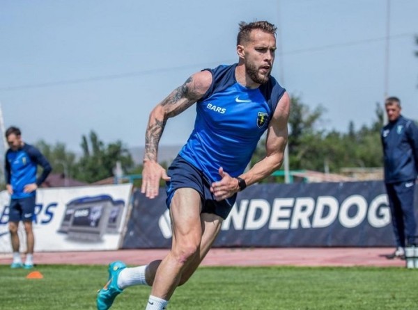 Футбол. Руслан Теверов больше не нужен "Жетысу"
Футбол. Руслан Теверов больше не нужен "Жетысу"