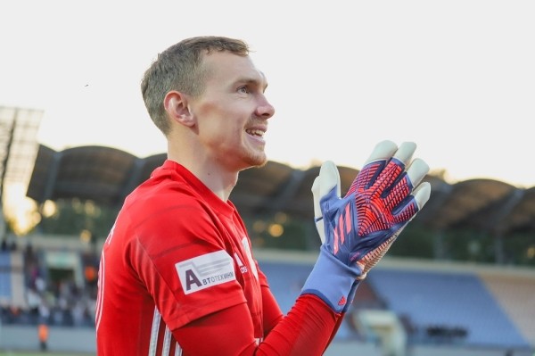 Футбол. Чемпионат Беларуси. 11-й тур. "Торпедо"-БелАЗ против "Шахтера" и еще два матча дня. Онлайн — в 15.00
Футбол. Чемпионат Беларуси. 11-й тур. "Торпедо"-БелАЗ против "Шахтера" и еще два матча дня. Онлайн — в 15.00