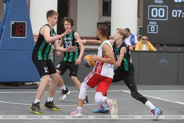 Турнир по баскетболу 3х3 собрал в Гродно любительские и команды профи из Беларуси и России