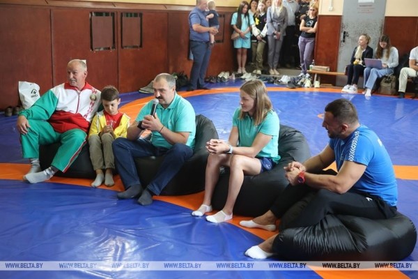 Встречи, заряжающие на победы. Ирина Курочкина дала мастер-класс юным борцам Шкловского района Встречи, заряжающие на победы. Ирина Курочкина дала мастер-класс юным борцам Шкловского района