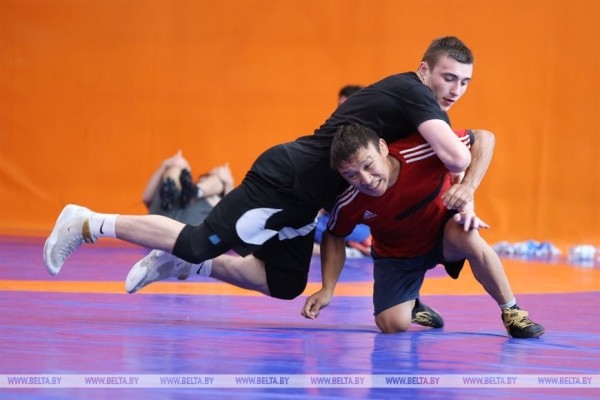 Больше агрессии и доминирования. Как наши борцы создают узнаваемый белорусский почерк на ковре